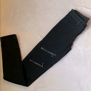 Zippered Carmar Jeans